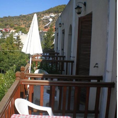 Ilios Apartments Poros Town Luaran gambar
