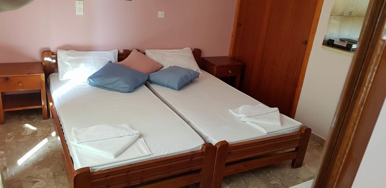 Ilios Apartments Poros Town Luaran gambar