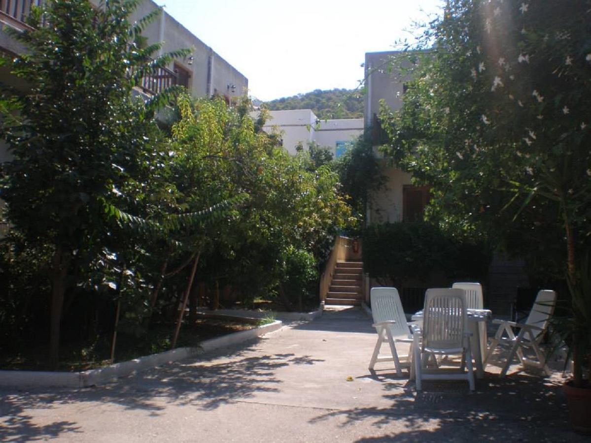 Ilios Apartments Poros Town Luaran gambar