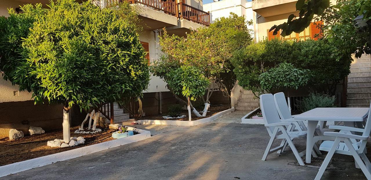 Ilios Apartments Poros Town Luaran gambar