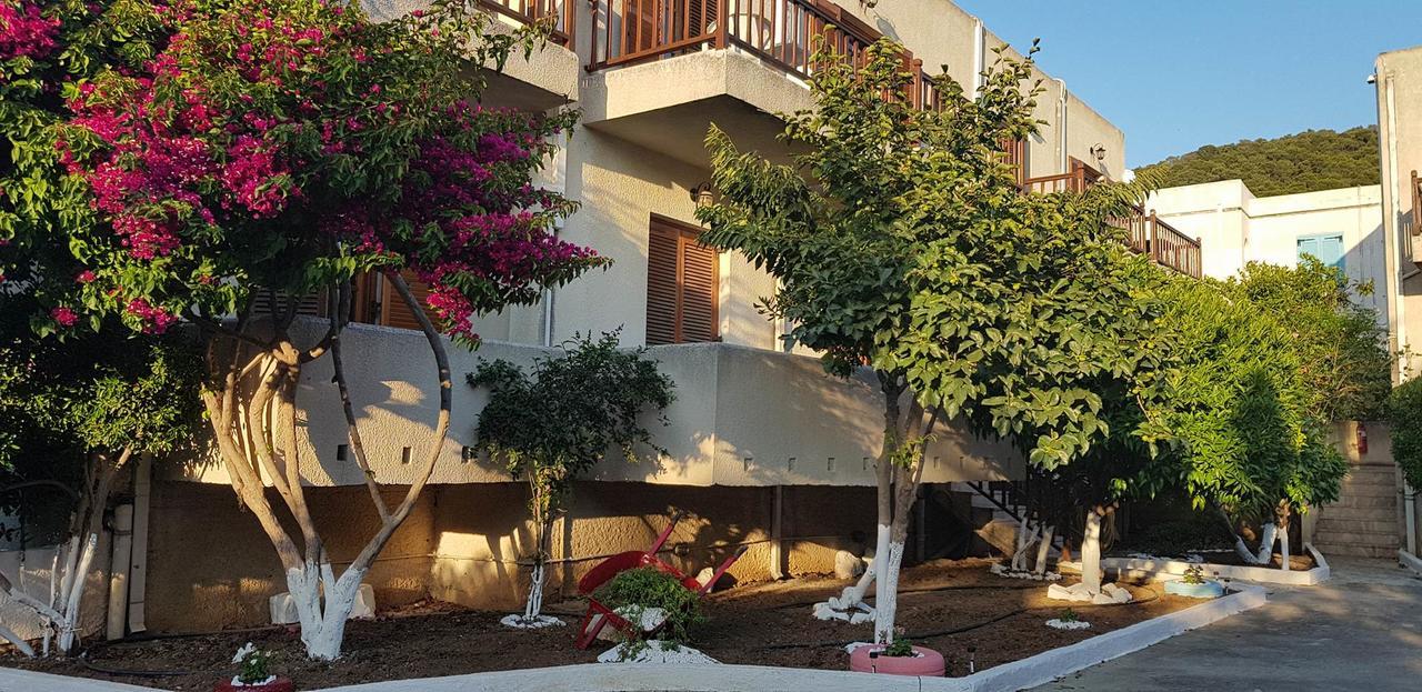 Ilios Apartments Poros Town Luaran gambar